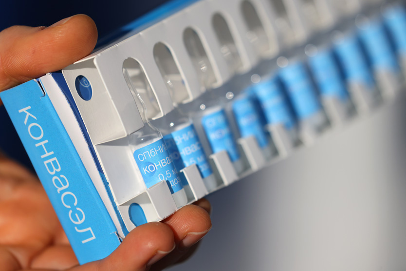    Российская вакцина «Конвасэл»   
Фото: Петр Ковалев / ТАСС