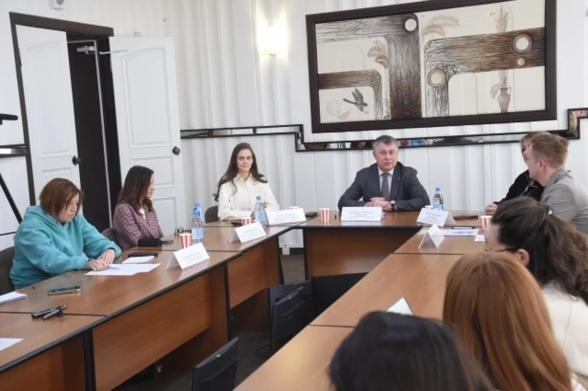    Эксперты обучили журналистов правилам городского озеленения