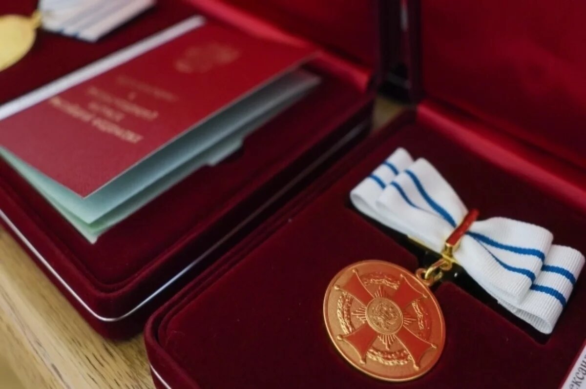    Михаил Котюков наградил жителей Красноярского края