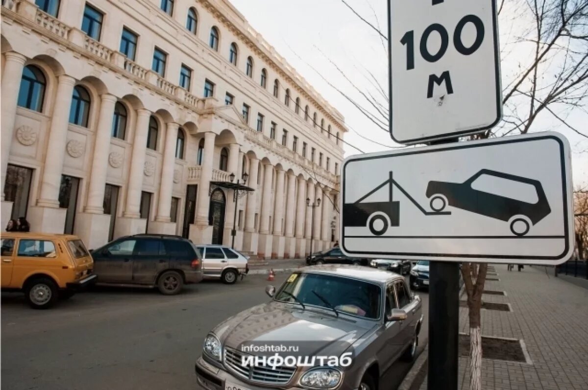    По требованию прокуратуры Астрахани власти займутся брошенным транспортом