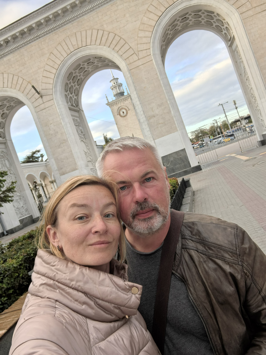 На вокзале в Симферополе, проводили своих.