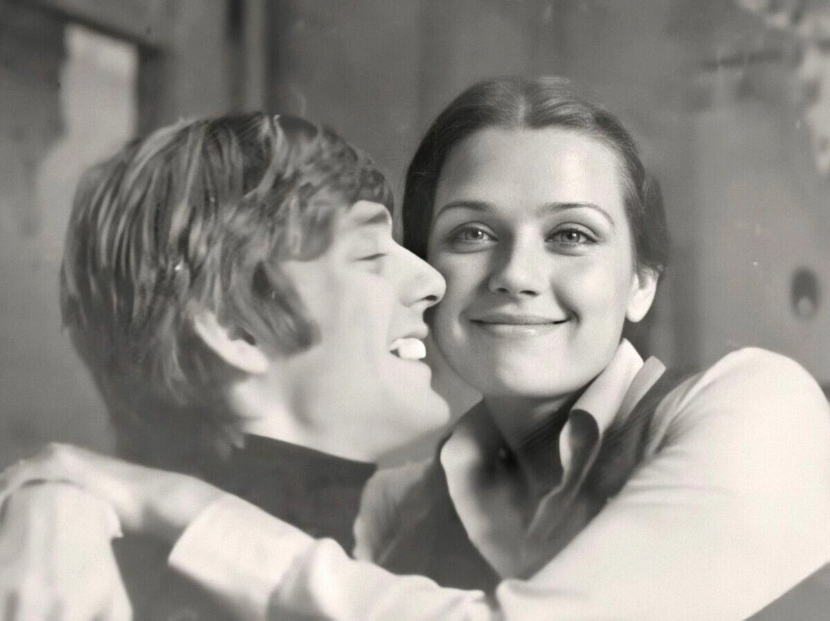 Александр Абдулов и Ирина Алфёрова, соцсети