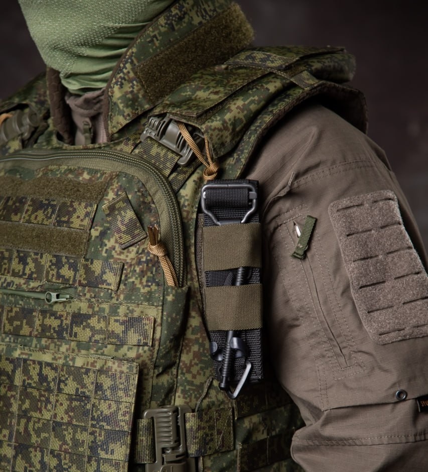 Вариантов для крепления жгута/турникета - масса. Пиши - поможем подобрать подходящий тебе