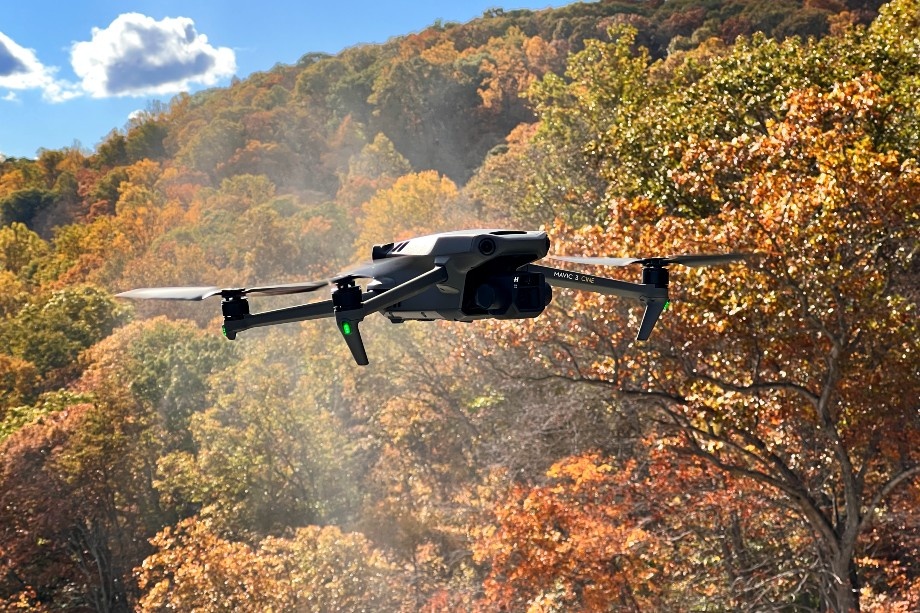 Самый популярный на ЛБС дрон DJI Mavic 3. | Фото: HKesteloo/CC BY-SA 4.0

