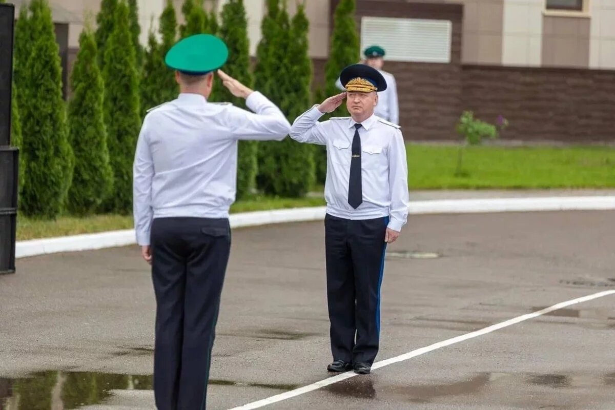    Псковский губернатор поздравил пограничников с профессиональным праздником