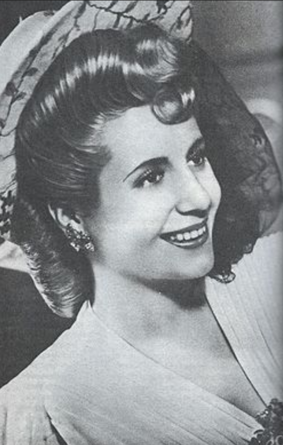 Эва Перон в 1943 году. https://eu.wikipedia.org/wiki/Eva_Per%C3%B3n