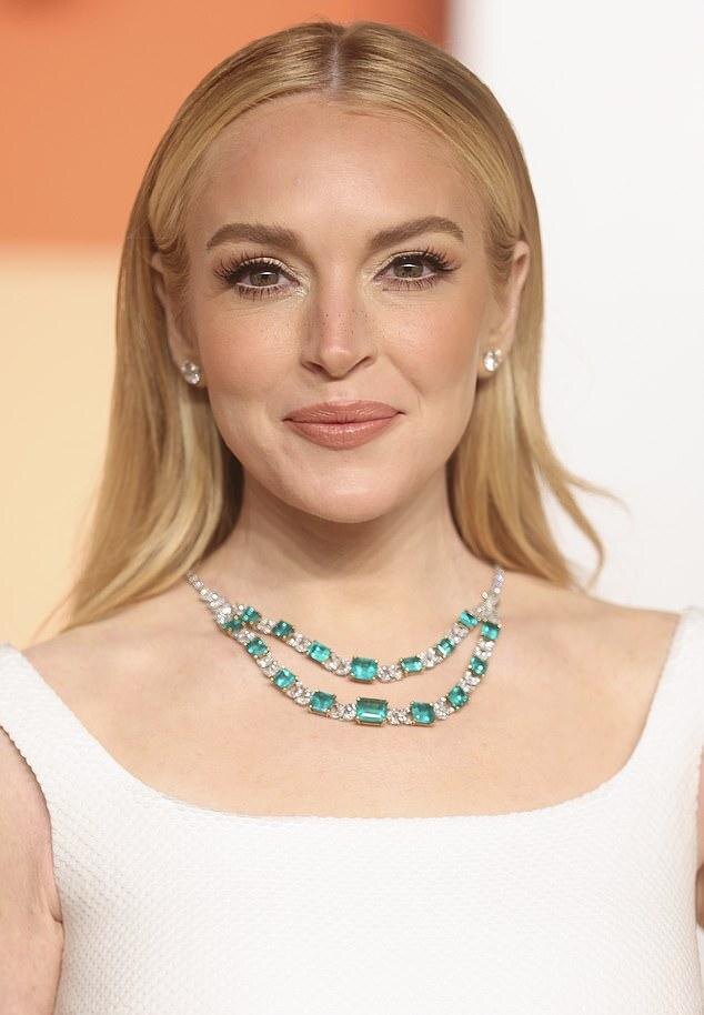 Секреты красоты Линдси Лохан, по ее словам, больше связаны с ЗОЖ и уходом за кожей, чем с косметическими процедурами.