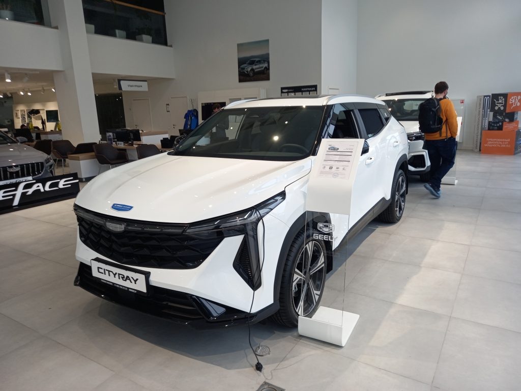 Новинка российского рынка: кроссовер Geely Cityray представлен официально.