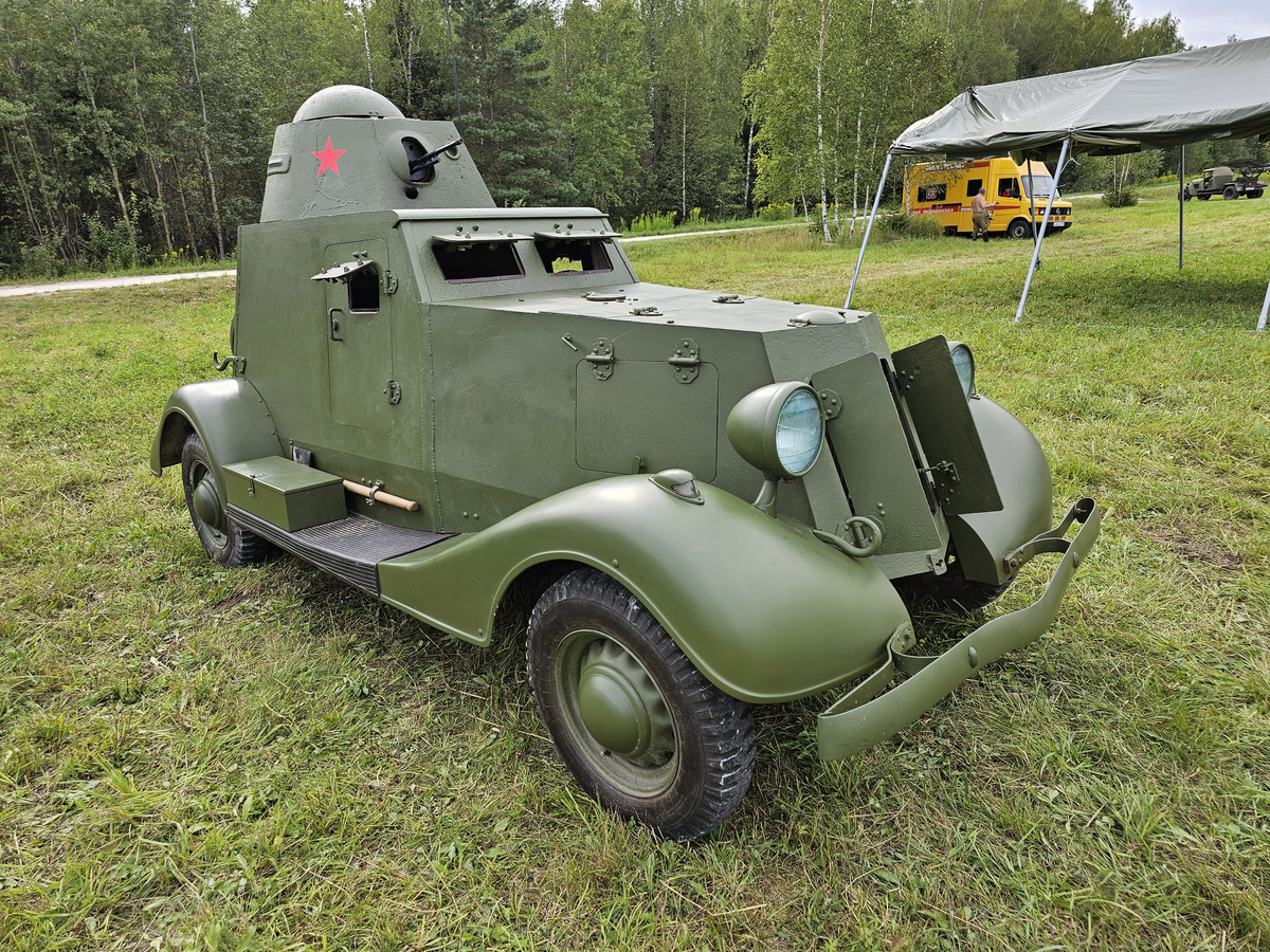 Бронеавтомобиль БА-20 собственной персоной. Фотография Юрия Пашолока.