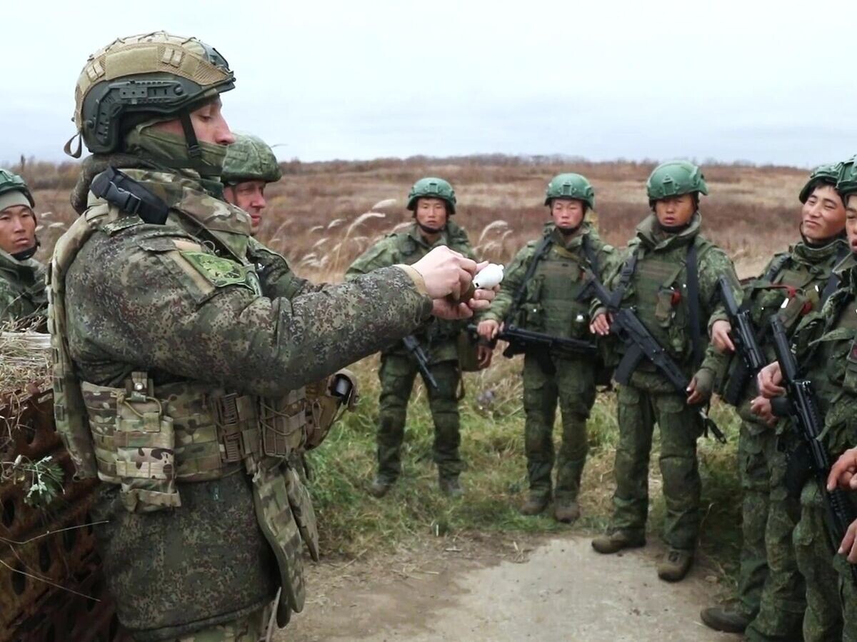    Боевая подготовка солдат из КНДР в Курской области© РИА Новости / Пресс-служба Минобороны РФ
