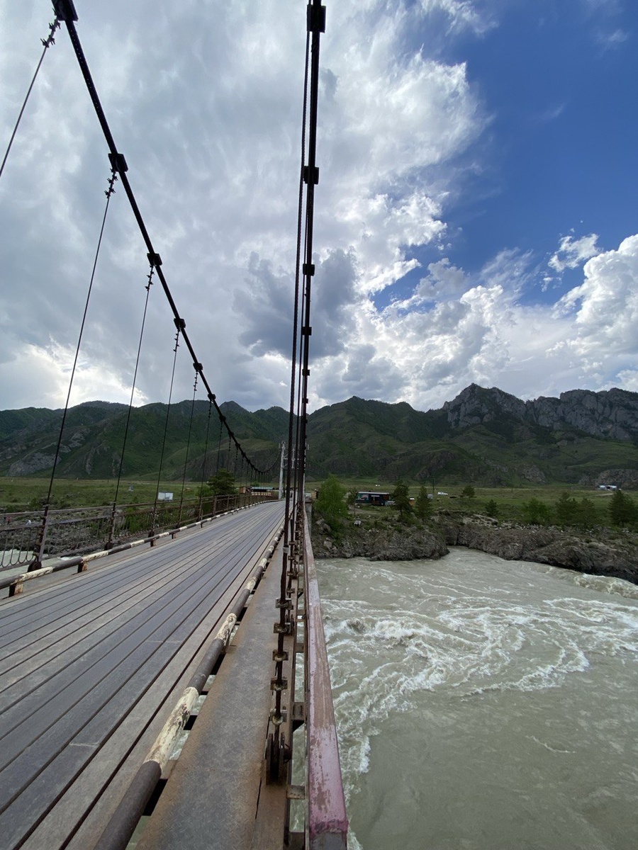 Пейзажи у Ороктойского моста в мае.