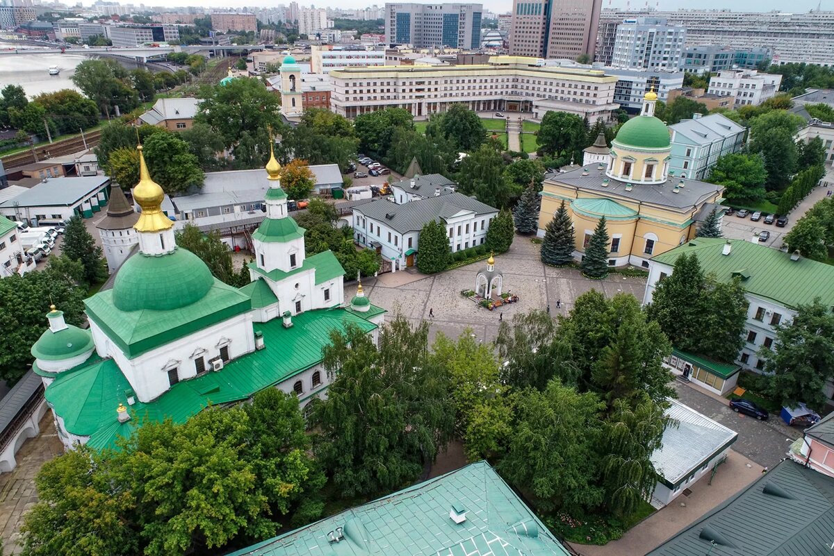 Даниловский монастырь. Обзорное фото.