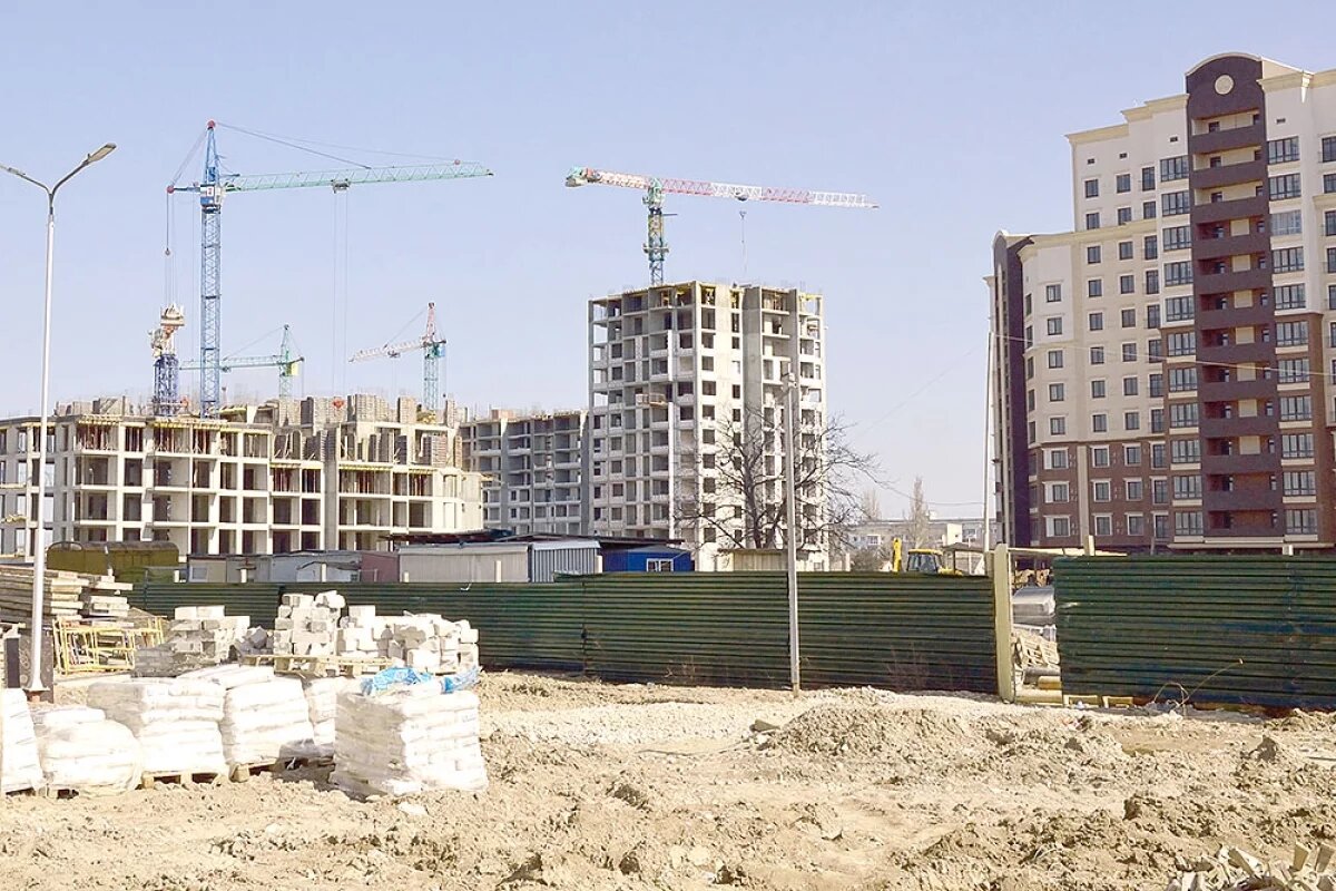    Квартиры в новостройках Крыма раскупают ещё на стадии котлована.