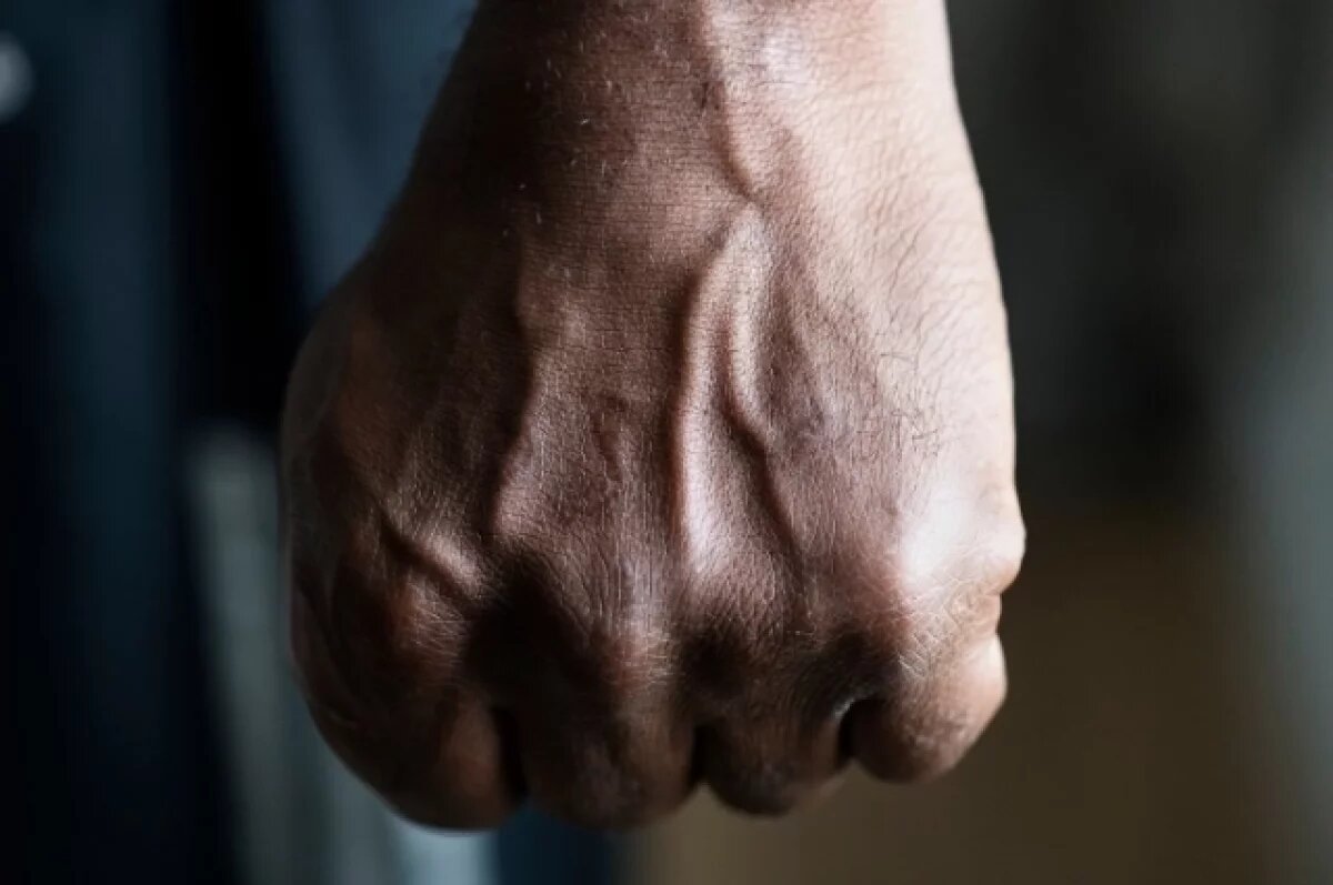    Кулачный май.