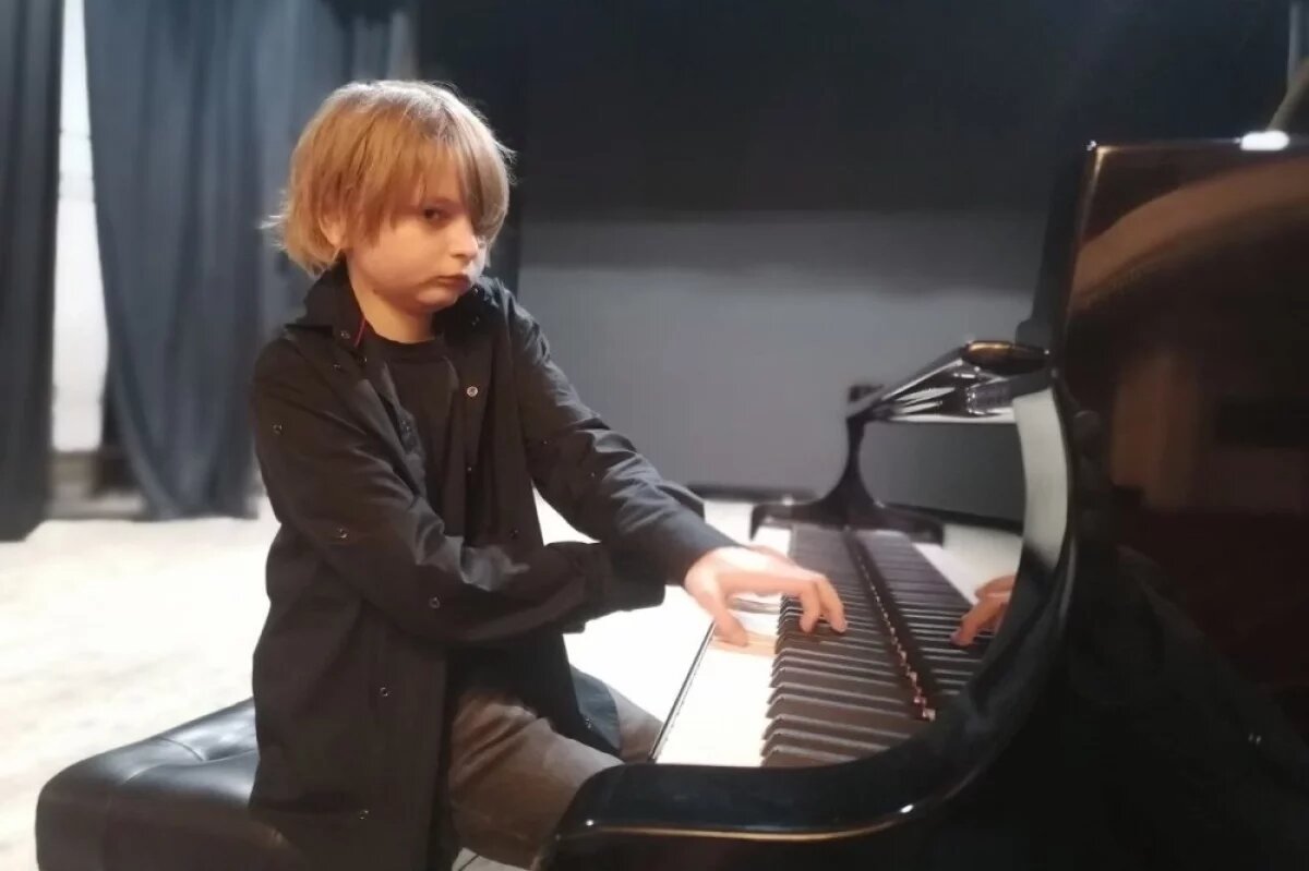    Елисея Мысина жаждут слушать и на Западе, и на Востоке.