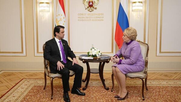    © Foto / Пресс-служба Рустама Эмомали