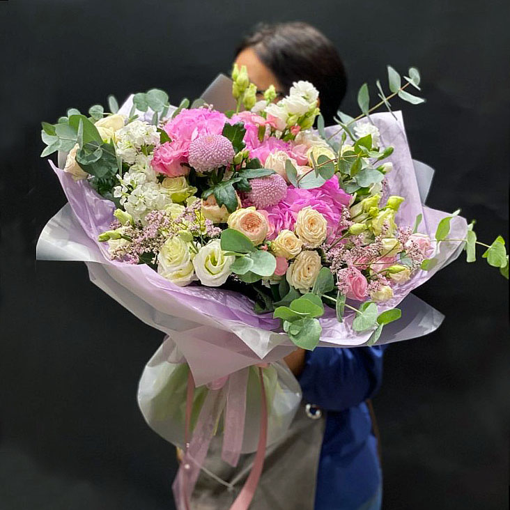 Букет цветов — лучший подарок на День Рождения