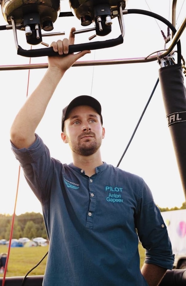 Антон Гапеев - пилот из Минска.