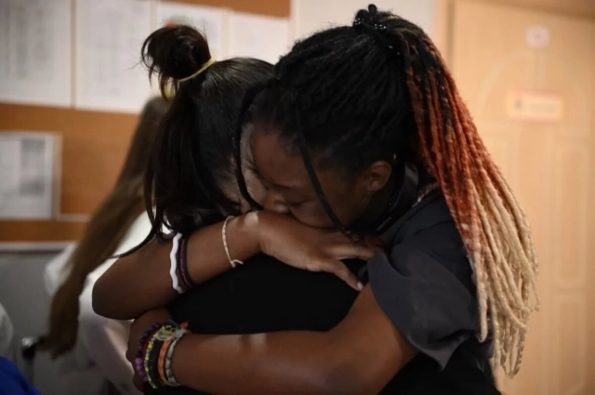    Львова-Белова помогла трем сестрам и брату из Конго вернуться на родину