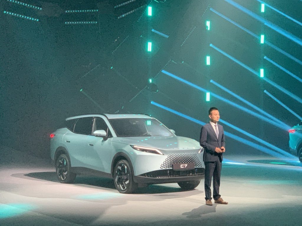 Omoda C7 будет стоить в России от 3,4 млн рублей, в версии Joy с передним приводом.