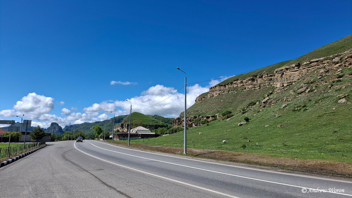 Въезд в поселок