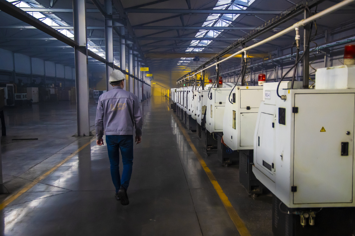 «Равани-Рус» из Челябинской области успешно прошла сертификацию «Сделано в России» по направлению «Надежность». Участники программы получают информационную и маркетинговую поддержку от Российского экспортного центра (РЭЦ, входит в ВЭБ.РФ). Сертификат компания получила на широкий спектр продукции: латунные шаровые краны, фильтры и фитинги под маркой LD Pride, а также стальную трубопроводную арматуру и детали трубопроводов марки LD.