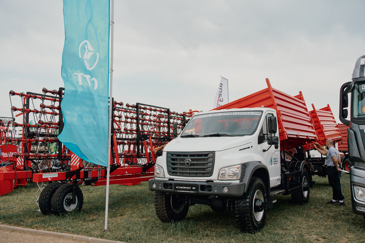 Самосвал на базе «Садко 9»