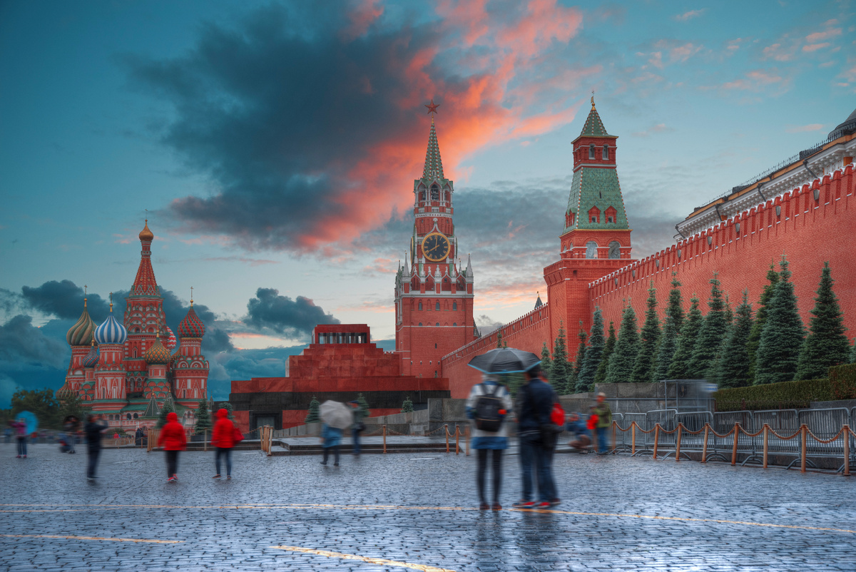 Kremlin Insists on Direct Role in Any Ukrainian Security Pact