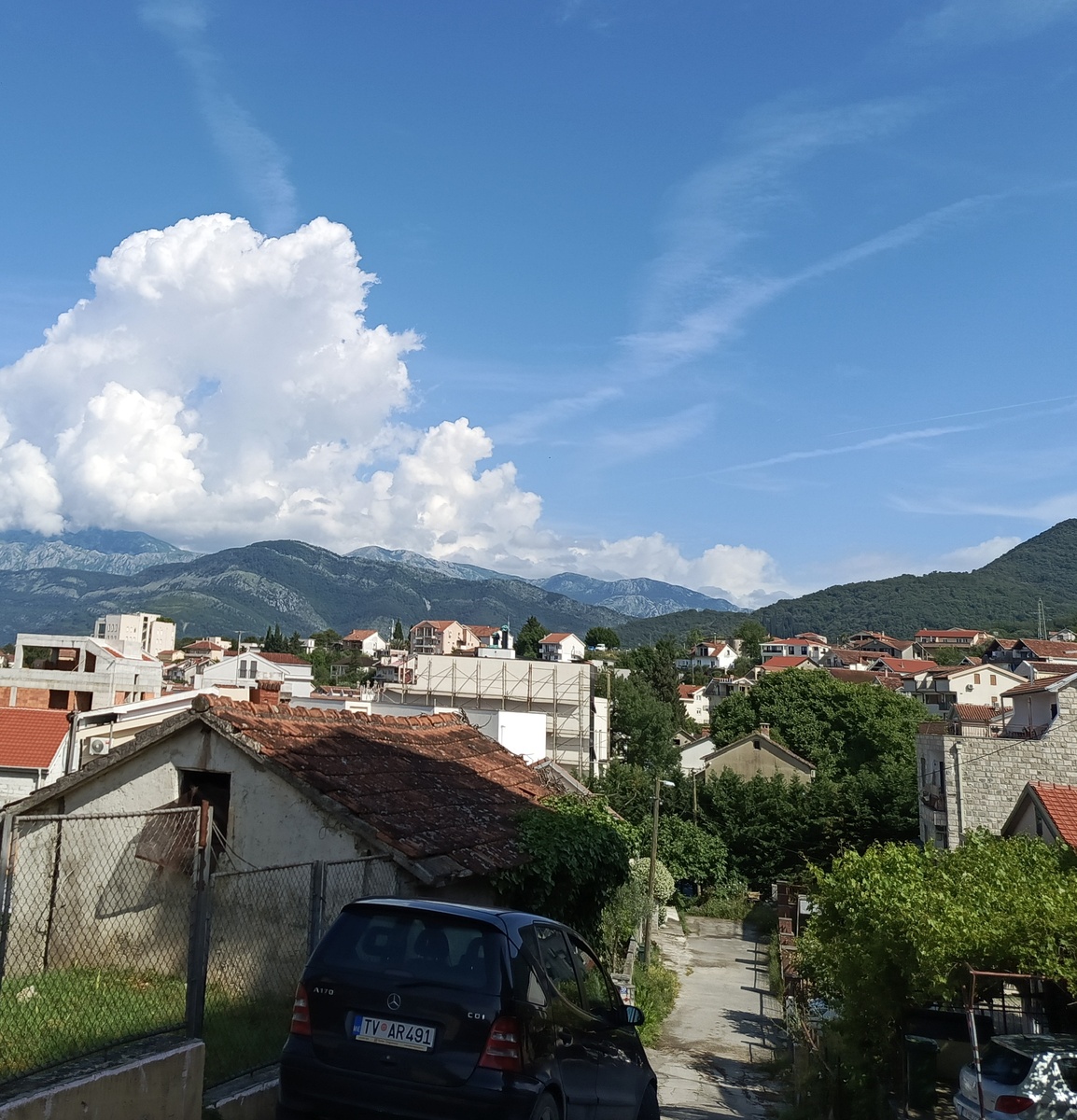 Фото автора. Автобус на такой дороге - большая проблема.
