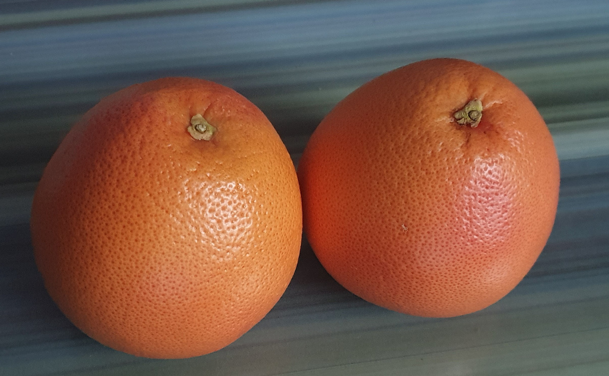 Фрукт при правильном питании. Фото автора.