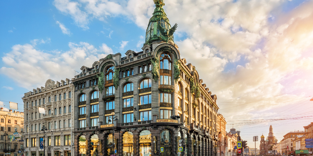 Почему этот дом на Невском называют легендой