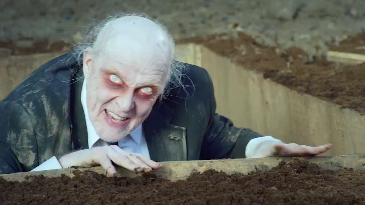 Кадр из фильма Digging to Death. Режиссер: Майкл П. Блевинс. Производство: Honeycomb Films