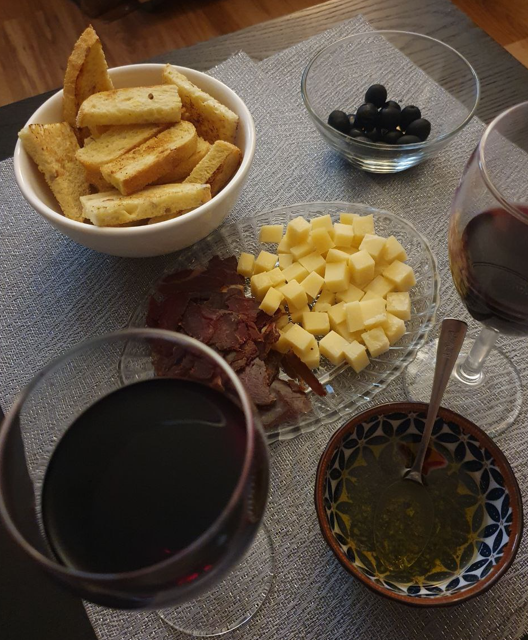 Один из наших "перекусочных" домашних вечеров