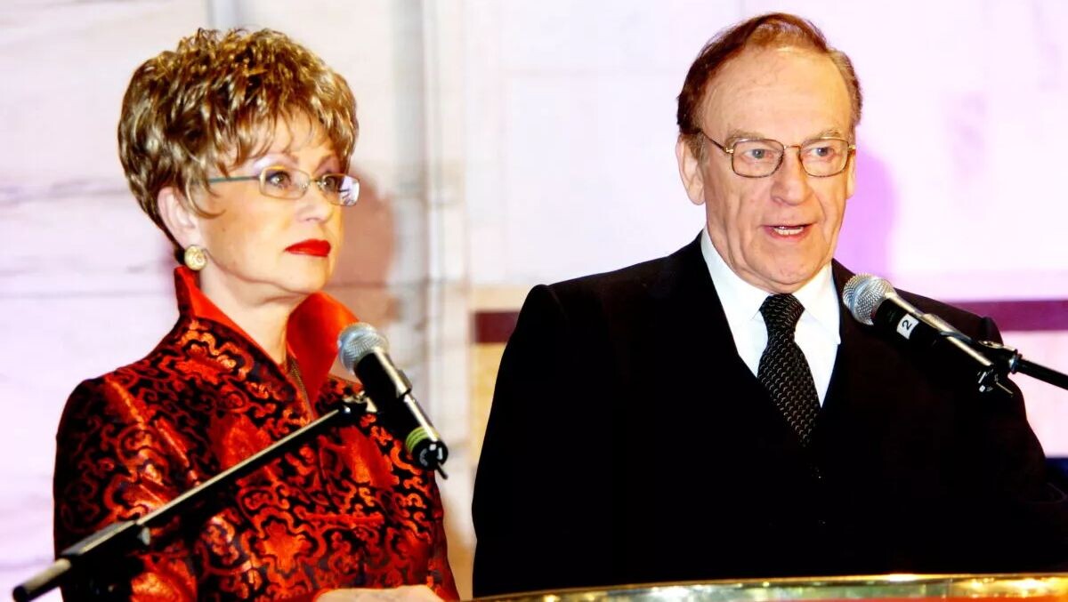 Светлана Моргунова работала с Игорем Кирилловым. Многие считали, что телеведущие связаны семейными узами