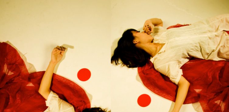 Кстати, в Китае эта тема КУДА МЕНЕЕ табуирована, чем в Японии, где вообще боятся люди, что их увидят покупающими прокладки