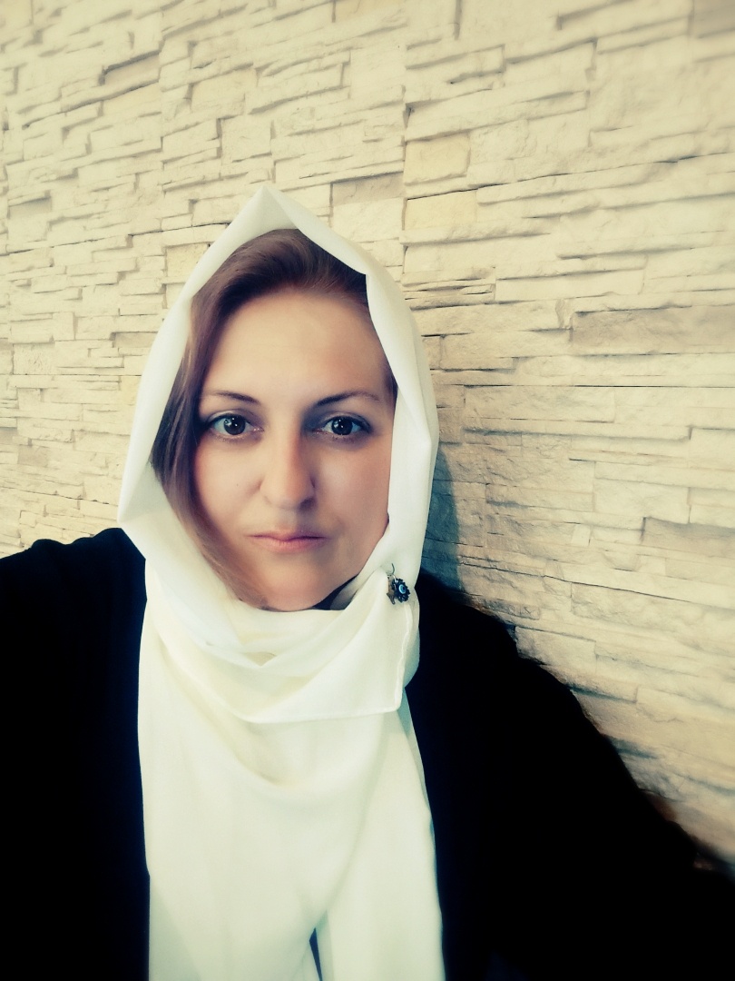 Объяснять, что Дзень для меня – платформа не для рекламы своих возможностей, талантов и прочего – не стала. Тут я работу не ищу. 