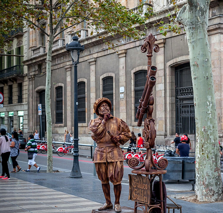 Бульвар Рамблас. Живая скульптура