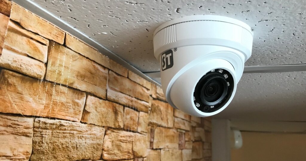 Оказывается, камеру видеонаблюдения может заменить старый ненужный телефон. Рассказываю, как настроить и сэкономить ваши деньги