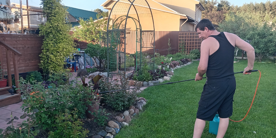 Нашествие тли объявляется открытым. Наши баковые смеси "для всего"