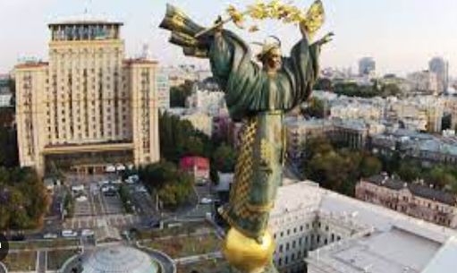 На илл.: Киев