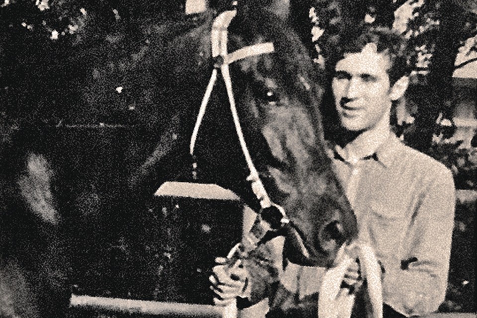 С людьми Головкин ладил плохо, а вот лошадьми буквально был одержим. Фото: Архив уголовного дела Сергея Головкина