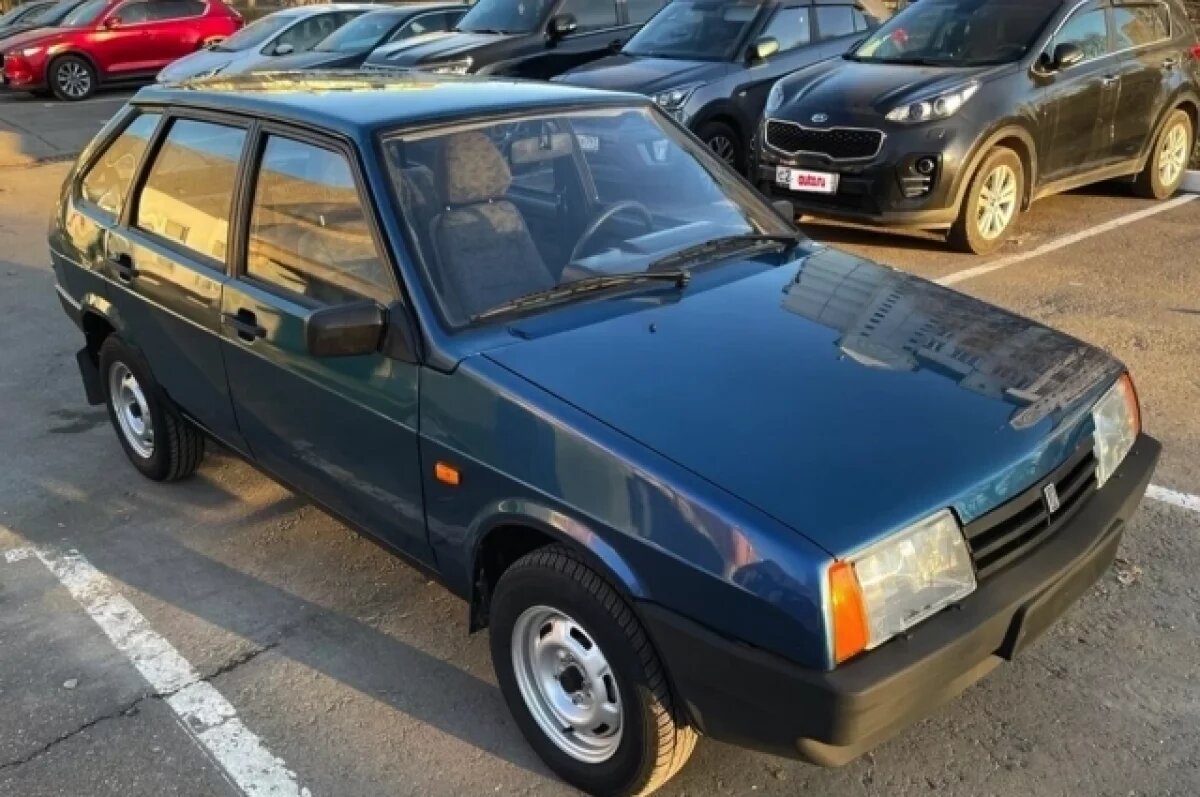    В Москве выставили на продажу новый ВАЗ-2109 за 1,7 млн рублей