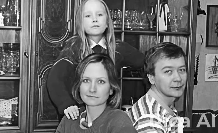 Чета Прохановых с дочерью Настей