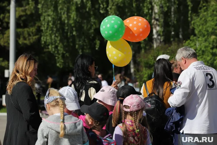 Причина ограничений - празднование Дня защиты детей
Фото: Размик Закарян © URA.RU
