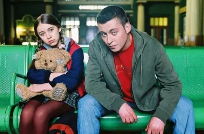 Алексей и Карина сейчас не любят вспоминать о той самой песне. Фото: кадр клипа "Белые кораблики"