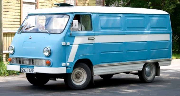 ЕрАЗ-762В (nashi-avto.ru)