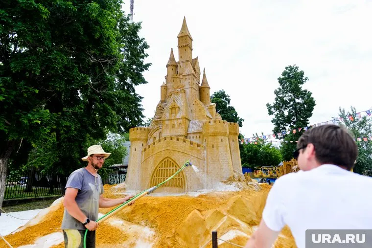  Самым высоким объектом станет обновлённый «Сказочный замок»
Фото: Вадим Ахметов © URA.RU