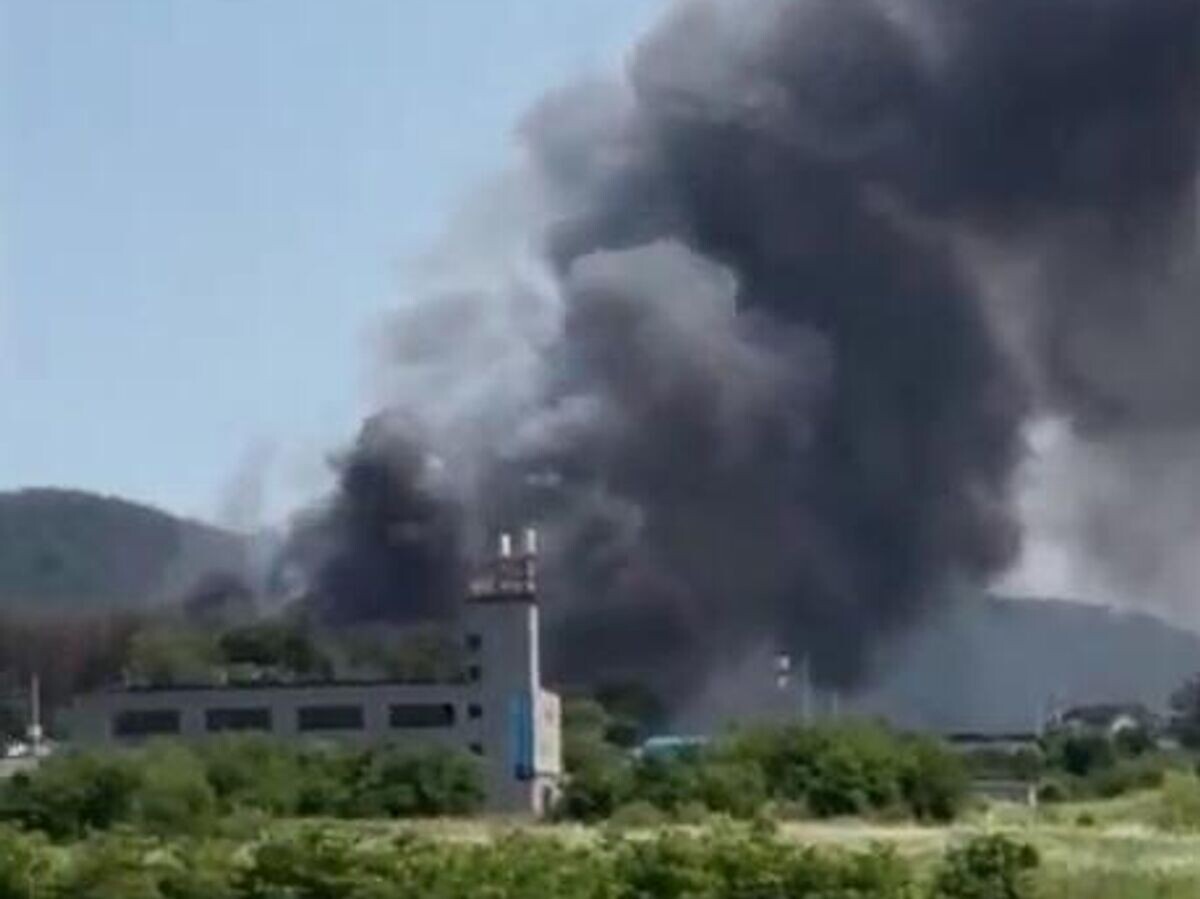    Военный самолет потерпел крушение в Южной Корее© Соцсети