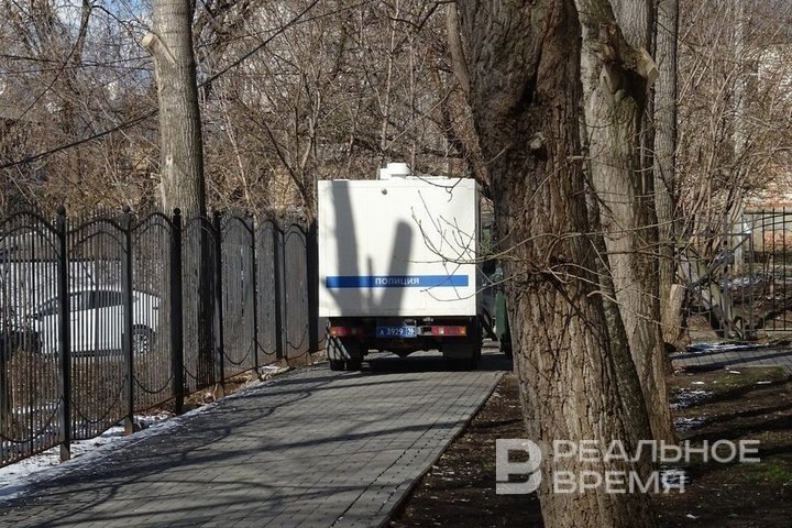 После первого дня прений Гафурова вернули в СИЗО лишь в полвторого ночи. Ирина Плотникова / realnoevremya.ru