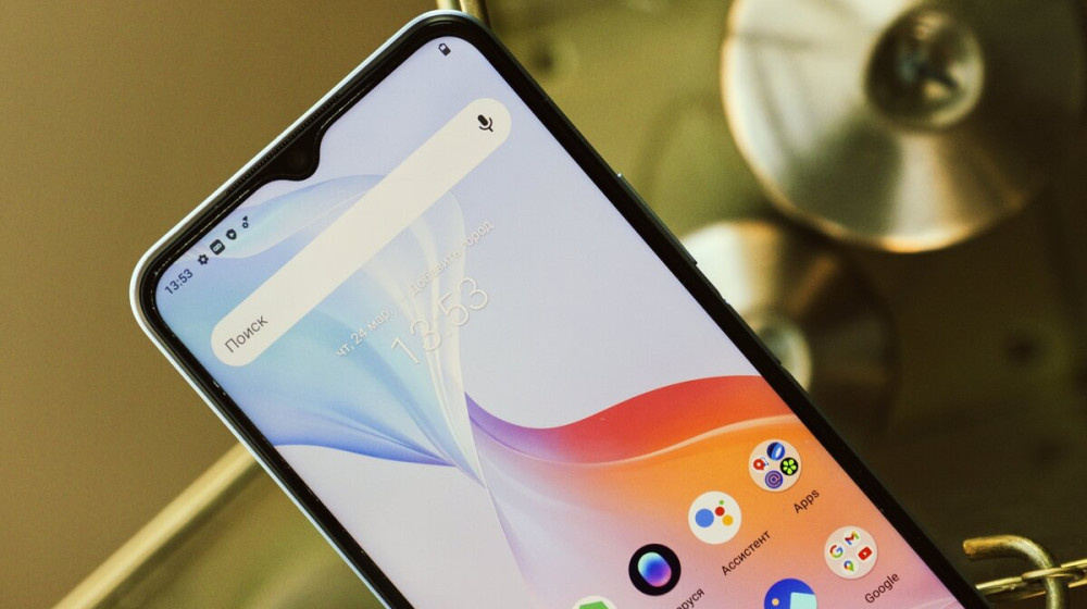    Эти телефоны до 15 000 рублей никто не замечает а зря